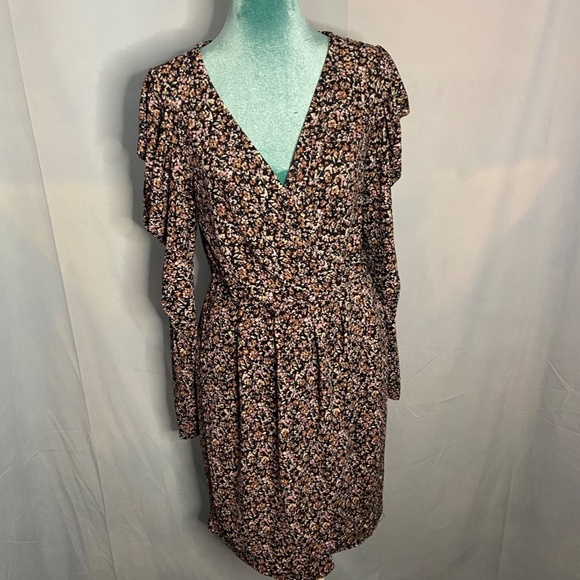 Mimi Chica Dresses & Skirts - MIMI CHICA : Floral long sleeve dress